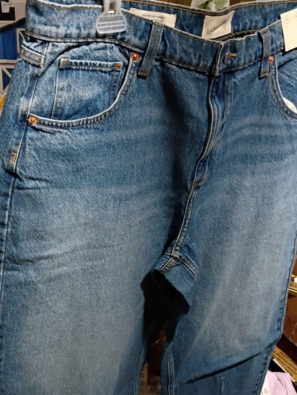 Universal Thread Women's High-Rise Blue Denim Jeans